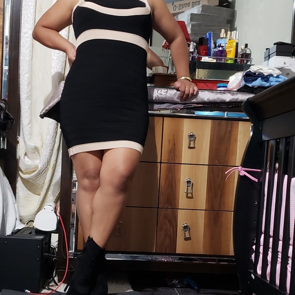 BEBE BLACK/CREAM ELASTIC BODYCON DRESS SIZE MEDIUM - Picture 4 of 8